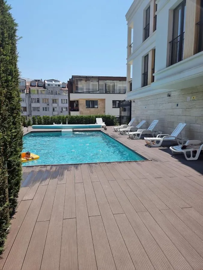 Apartment In Evargreen Complex With Terrace Varna