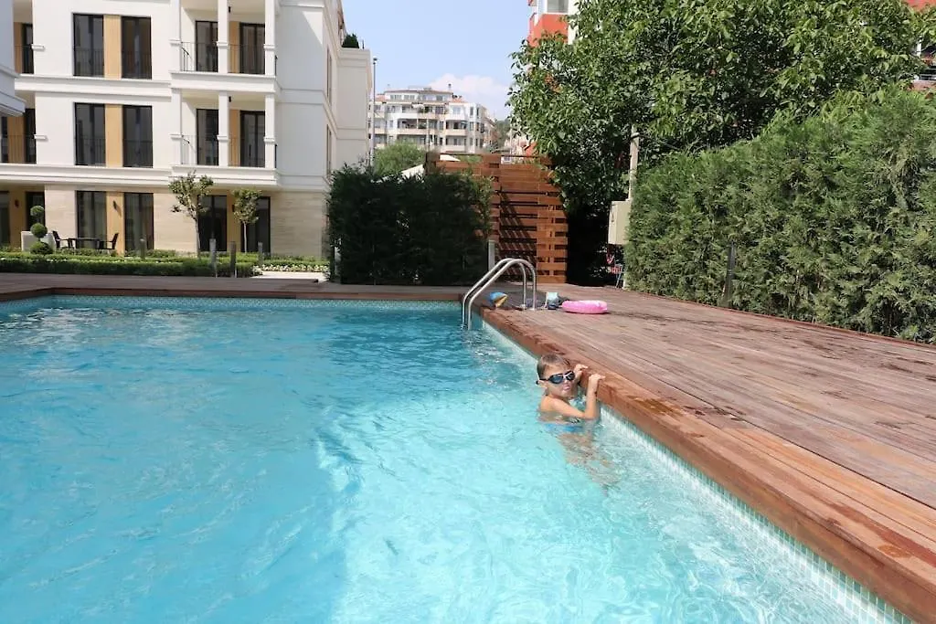 Apartment In Evargreen Complex With Terrace Varna