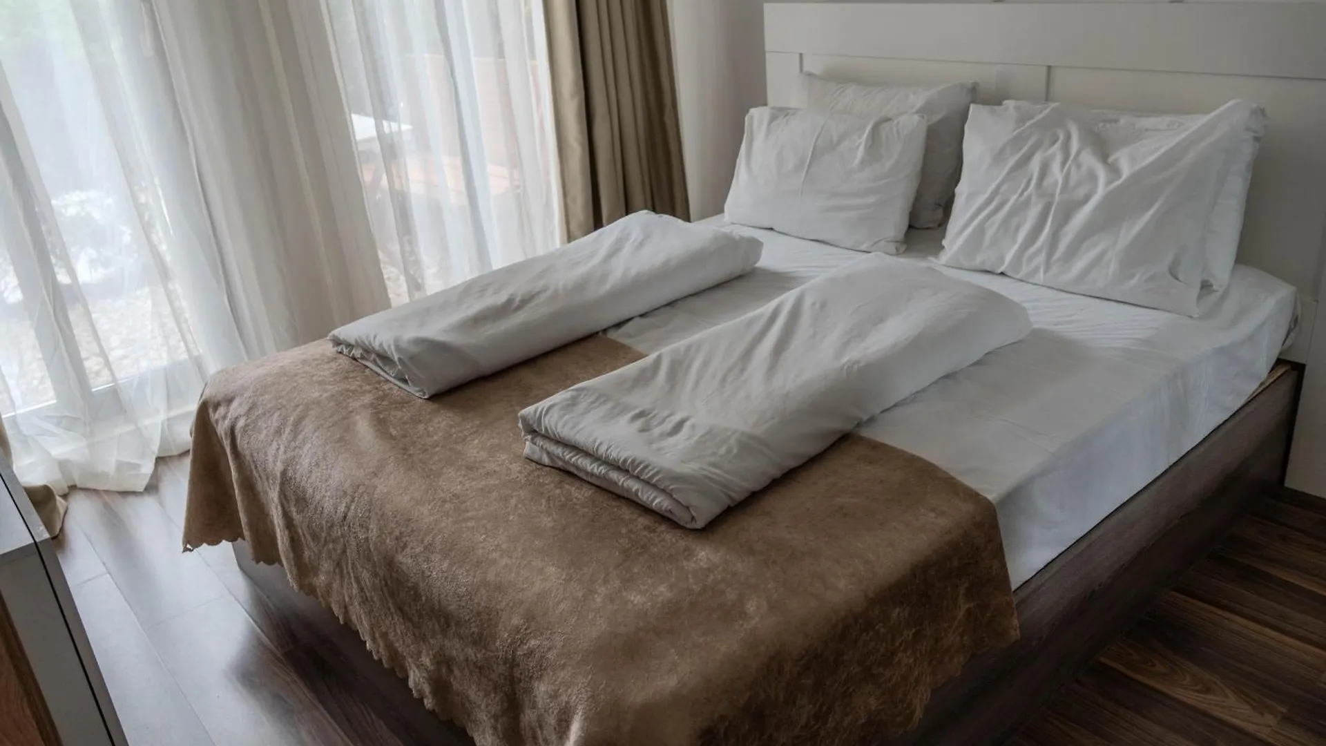 Apartment In Evargreen Complex With Terrace Varna